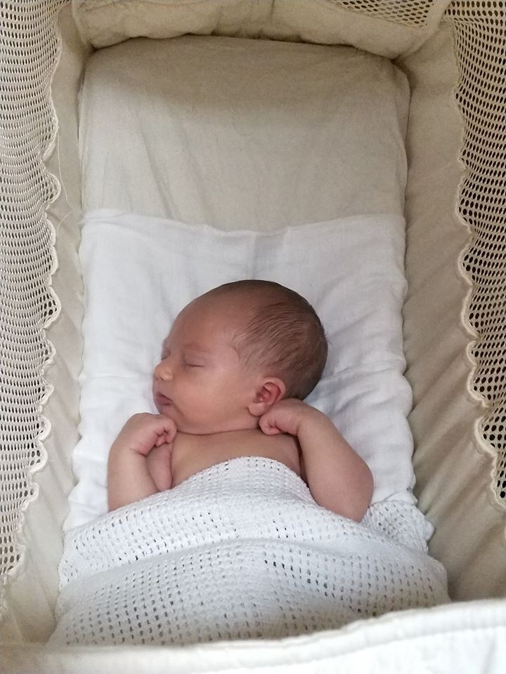 Here's a happy little hammock baby, read his mums review 
facebook.com/PocoBabyHammoc…
#mummy#babysleep#babynotsleepingwell#helpbabysleep#newborn#babycolic#babyreflux#boysnames#girlsnames