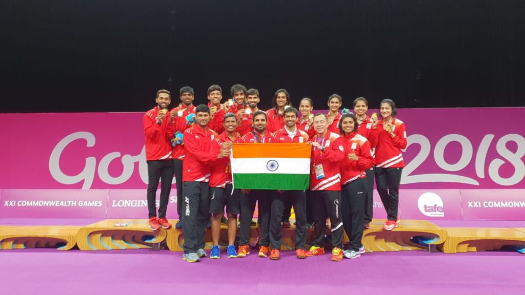 Ra_THORe's tweet photo. Bravo! India bags its first ever🥇medal in mixed team badminton match!
Great work there by the Indian team who fought it hard on the court to clinch a🥇medal.
#IndiaAtCWG #GC2018 #CWG2018 https://t.co/yMuurnoNyC