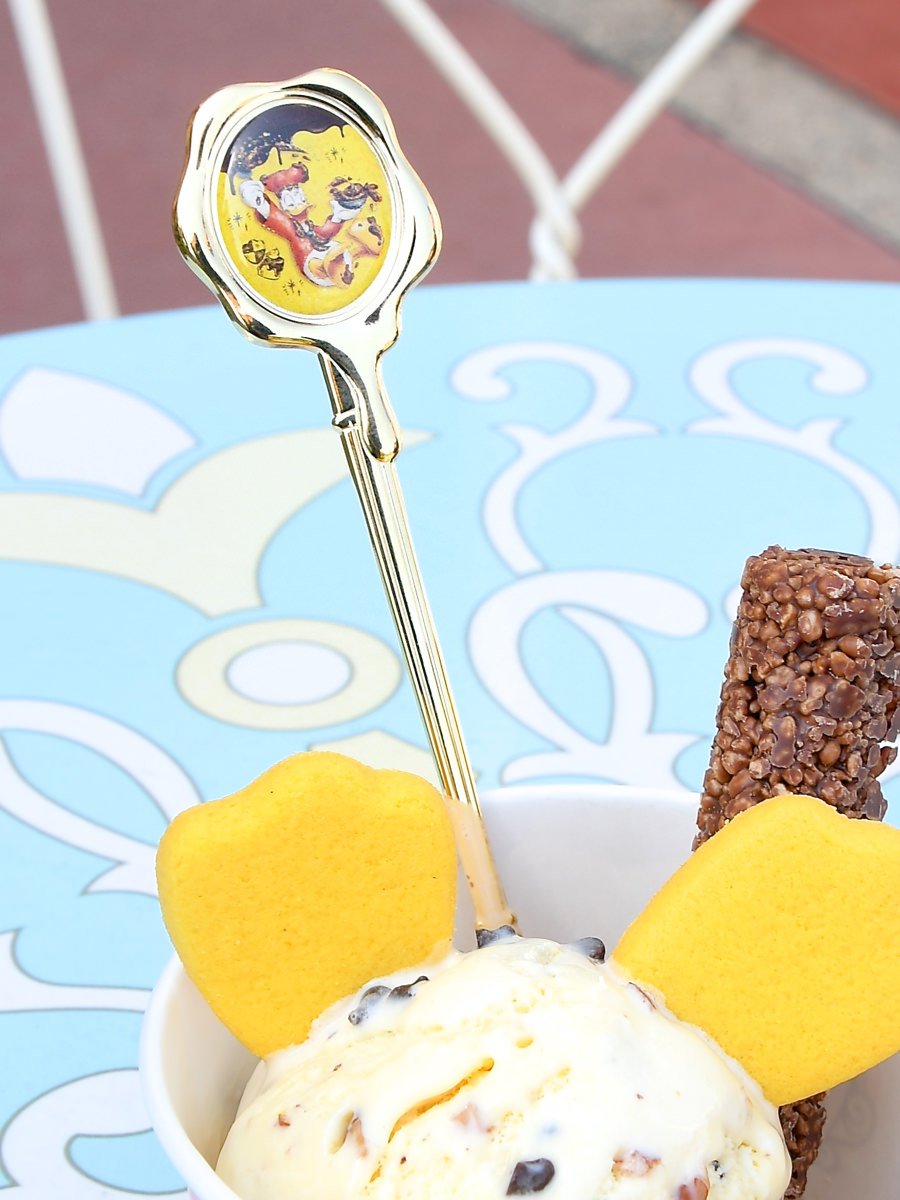 Mezzomikiのディズニーブログ チョコレートクランチがテーマ アイスクリームコーン 東京ディズニー リゾート35周年 スペシャルメニュー本日発売 詳しくは T Co Bv3dzfmkq5 T Co 0brfutpnnr Twitter