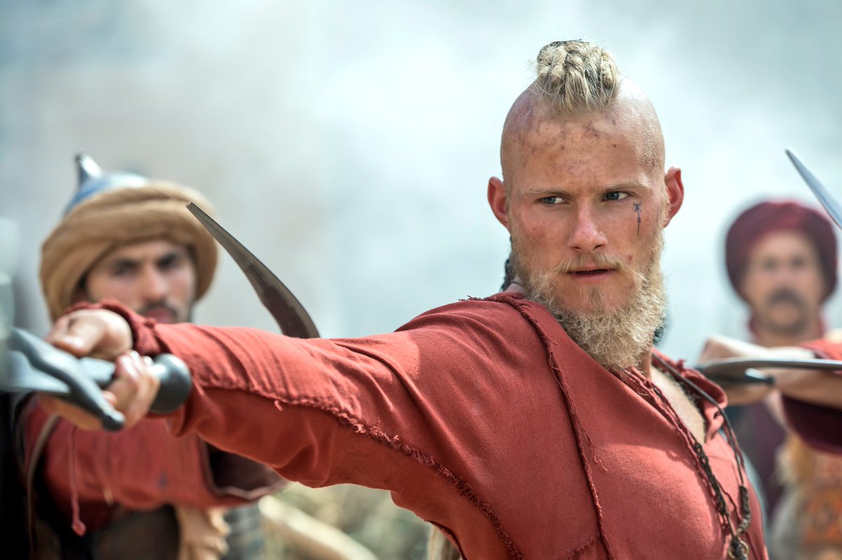 HistoryVikings's tweet photo. If you                          then you don't
don't love                   deserve
me at my                    me at my https://t.co/rCvo0lEABy