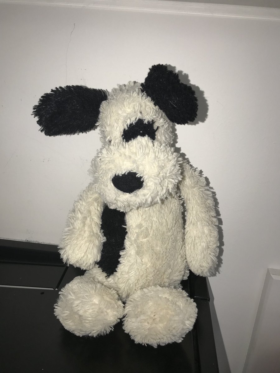 **HELP WANTED** one of our wonderful guests left this teddy behind, which was dropped on our reception floor on Sunday. Please help to share this post to help find the owner and get teddy home 🐻 <a href="/turquise_sky/">Nilgun E. Gregory</a> @RoLouise88 <a href="/premierinn/">Premier Inn</a> <a href="/kerrylawson16/">Kerry Lawson</a> <a href="/SDEBDD/">simon ewins</a>
