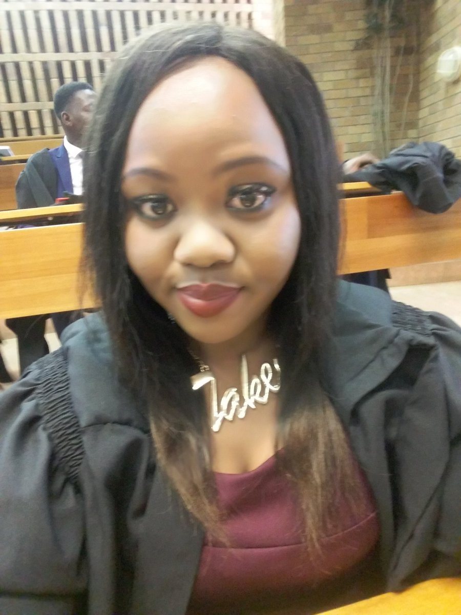 AnnabestMoeti's tweet photo. #ULAutumnGrad2018
#Bpsych https://t.co/2HeerWykgp