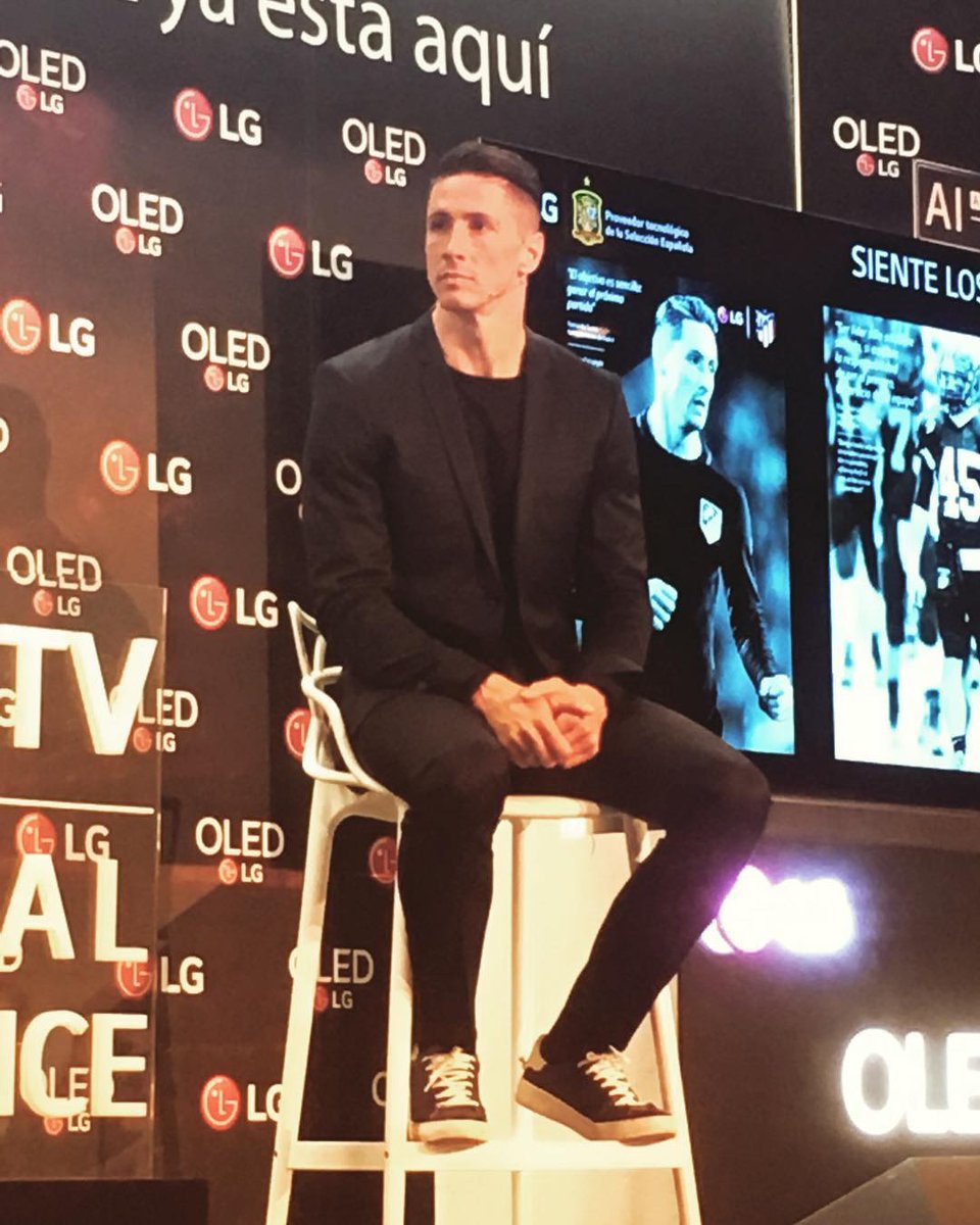 Torres's tweet photo. Pronto volveré a mi asiento, a vuestro lado, donde todo empezó. Y me sentaré a ver a mi Atleti, animando para que gane el partido... aunque en realidad el resultado sea lo de menos. #ForzaAtleti https://t.co/qJtYz5Kom2