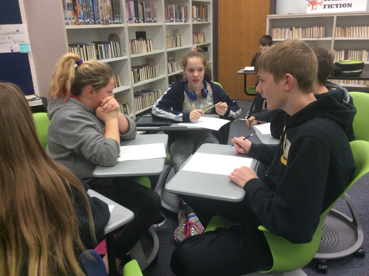 jschleiden11's tweet photo. Students are having fun practicing sentence structure while building Mars Rover models... what is the best way to give directions? https://t.co/mtli40cHeN