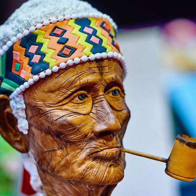 thecakeshows's tweet photo. Contemplating a grey Monday! #oldandwise #cakeinternational #cakedecorating #cakestagram #cakecomp #3dmodelling #fondantart https://t.co/ae31nab1Ug https://t.co/RnKIL1N0sZ