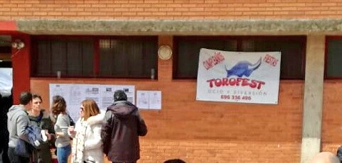 ETorofest's tweet photo. Desde @ETorofest estamos muy contentos de haber colaborado en el Torneo LOGROÑO FÚTBOL CUP ¡Enhorabuena al @CDValleDelEbro por el éxito!
#SomosTorofest 🐃🐂🐃 https://t.co/1DhXSwXuqz