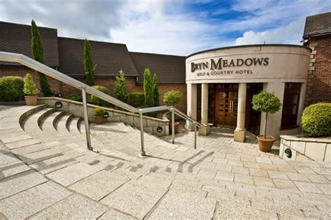 Guestline's tweet photo. Revenue up by 21% for award winning @BrynMeadows using @Guestline solutions https://t.co/6ifHl37jDp #Success https://t.co/B16W4j6LAA