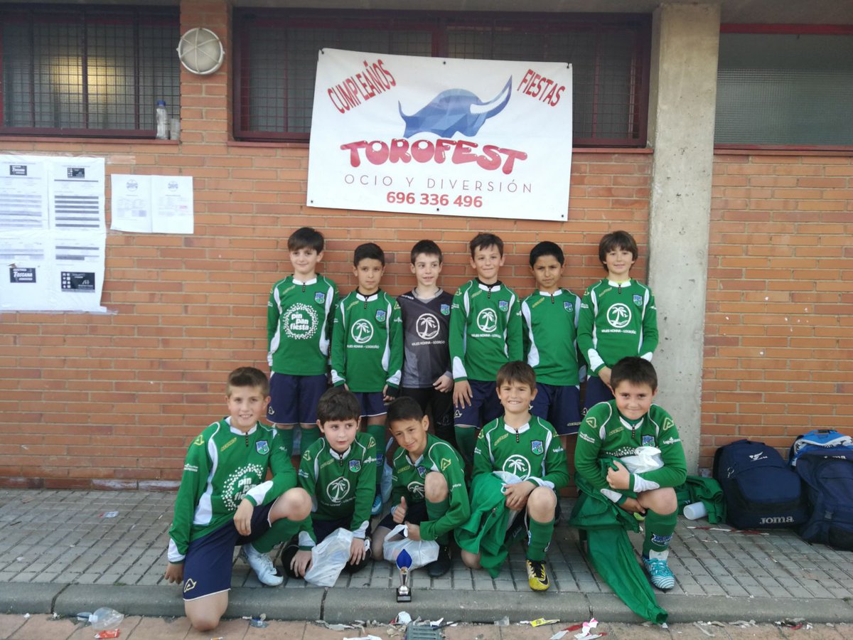 ETorofest's tweet photo. Desde @ETorofest estamos muy contentos de haber colaborado en el Torneo LOGROÑO FÚTBOL CUP ¡Enhorabuena al @CDValleDelEbro por el éxito!
#SomosTorofest 🐃🐂🐃 https://t.co/1DhXSwXuqz