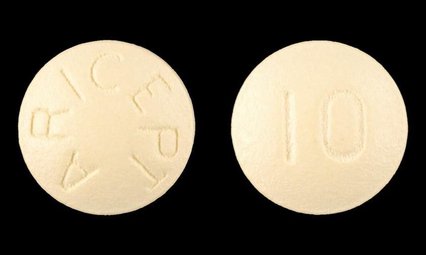 UCLBrainScience's tweet photo. Strongest evidence yet to support the treatment of dementia in people with Down syndrome using standard dementia medication https://t.co/KpOra1uKHL @UCLPsychiatry @dr_rorysheehan https://t.co/oPDGRHud5D
