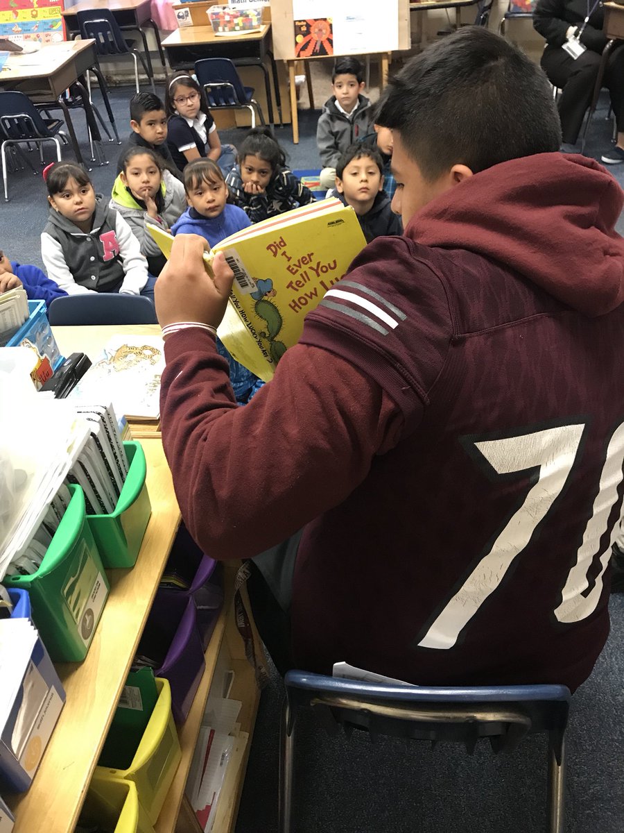 DHJ_CoachG's tweet photo. Our Steers had a great time at WJ Turner elementary school this morning reading to Kinder and First grade students! #SteersRead @KentPScribner @ReadFortWorth https://t.co/czi8cQDTfa