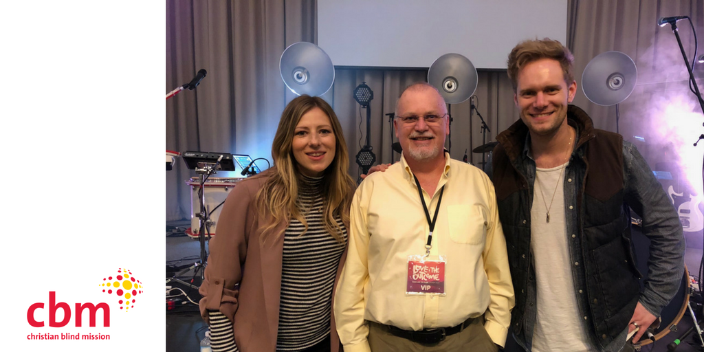HopeHealingIntl's tweet image. cbm Executive Director Ed Epp and staff had a great time at @loveandoutcome concert in Toronto. The duo are inspiring musicians and great #healinghug ambassadors.
Thanks Chris &amp;amp; Jodi for sharing Bernard's story and how concert-goers can help kids living in poverty with disability