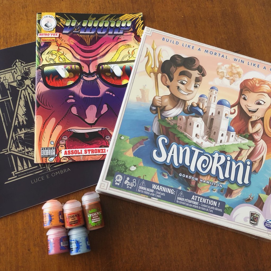 _Mdk7_'s tweet image. Il (magro) bottino del #ModenaPlay di ieri. Fiera sempre eccellente, deliziosamente a misura d’uomo, anche se a questo giro è mancato il colpo del KO. Forse solo #Azul, il vincitore a furor di popolo della fiera (esaurito ovunque) mi ha fatto battere davvero il cuore.