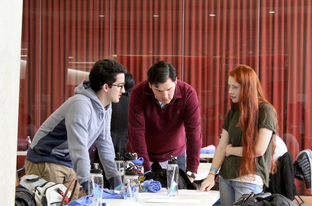 GW Students Innovate at First George Hacks Competition via @GWToday  buff.ly/2IxrkjV #student #medical #hackathon cc @GeorgeHacksGW