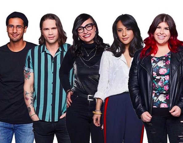 J’ai tellement hâte aux Directs! Jonathan, Stéphanie, Cherylyn, Jesse et moi on vous prépare tout un spectacle! #LaVoix #ÉquipeÉric ⚡️🔥 <a href="/LaVoixTVA/">La Voix</a>