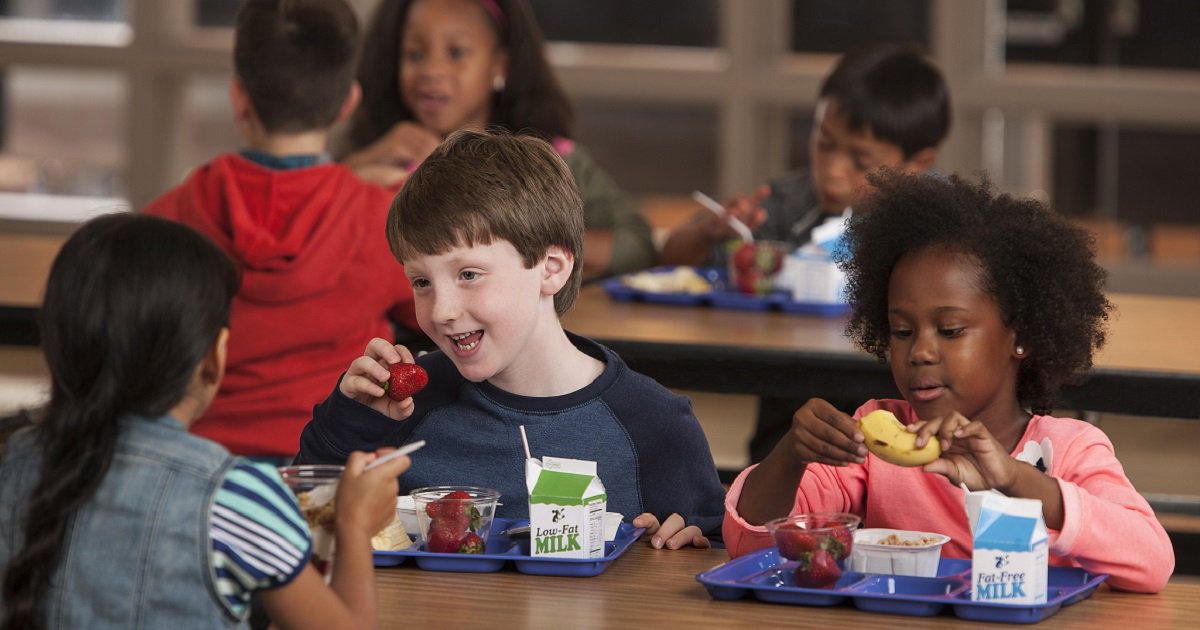 LongIslandCares's tweet photo. Thank to @NYGovCuomo NY now has the most comprehensive child hunger plan in the country #NoStudentGoesHungry 
Read more: https://t.co/SDrCxj10MH https://t.co/llAzEFzy0v