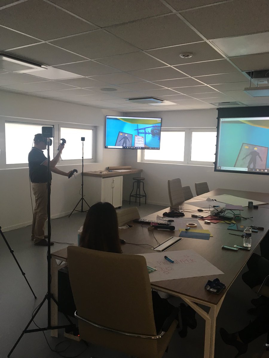 medinlab's tweet photo. Les #StartUp #Cipen et @_nosoft 💡présentent leurs outils d’ #innovation au #MedinLab @EDF_PACA avec la participation de nos employés. Inventons #demain ensemble ! ➡️ https://t.co/HwLDKjs4sO