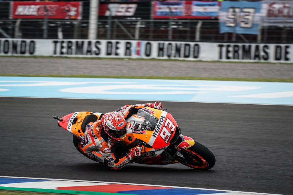 marcmarquez93's tweet image. Fue una carrera con muchos contratiempos, ahora a pensar en Austin para seguir mejorando!
It was a race with some setbacks. Time to think about Austin!