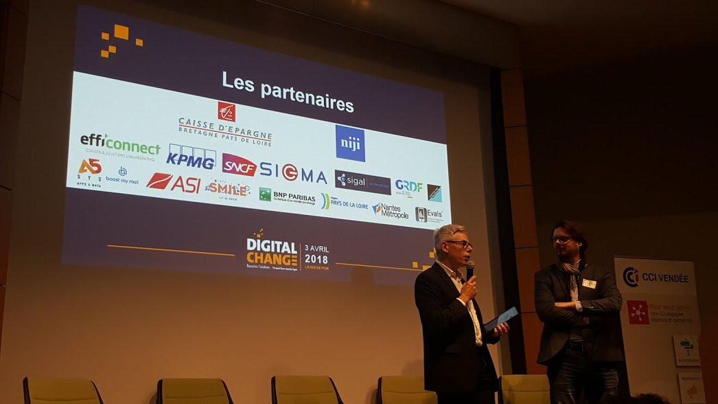EvalsApp's tweet photo. Depuis 2 ans, @EvalsApp donne la parole aux participants du #DigitalChange ! 
Retour sur l'utilisation de la solution : https://t.co/NJ6qjakybH et en vidéo lors de l'avant-première en Vendée :  https://t.co/32tivI9tgg https://t.co/jhAVLfepnd