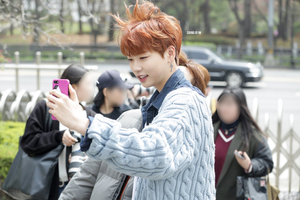 SOUNDOFIM's tweet image. 180406

👶🤳

#기중 #김기중 #유앤비 #아이엠 #IM #UNB #KIJUNG