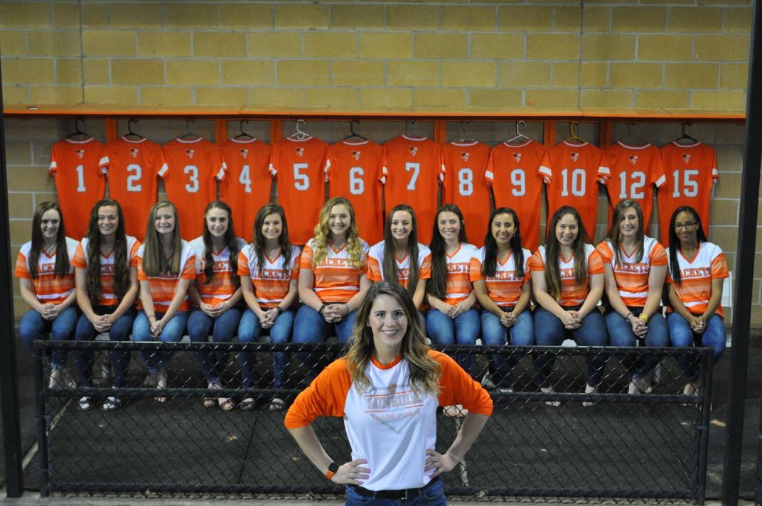 ambush191's tweet photo. I love these pics, but I love y’all more!💛⚾️❤️ #FLH #LJSB https://t.co/j1wWkfuiZT
