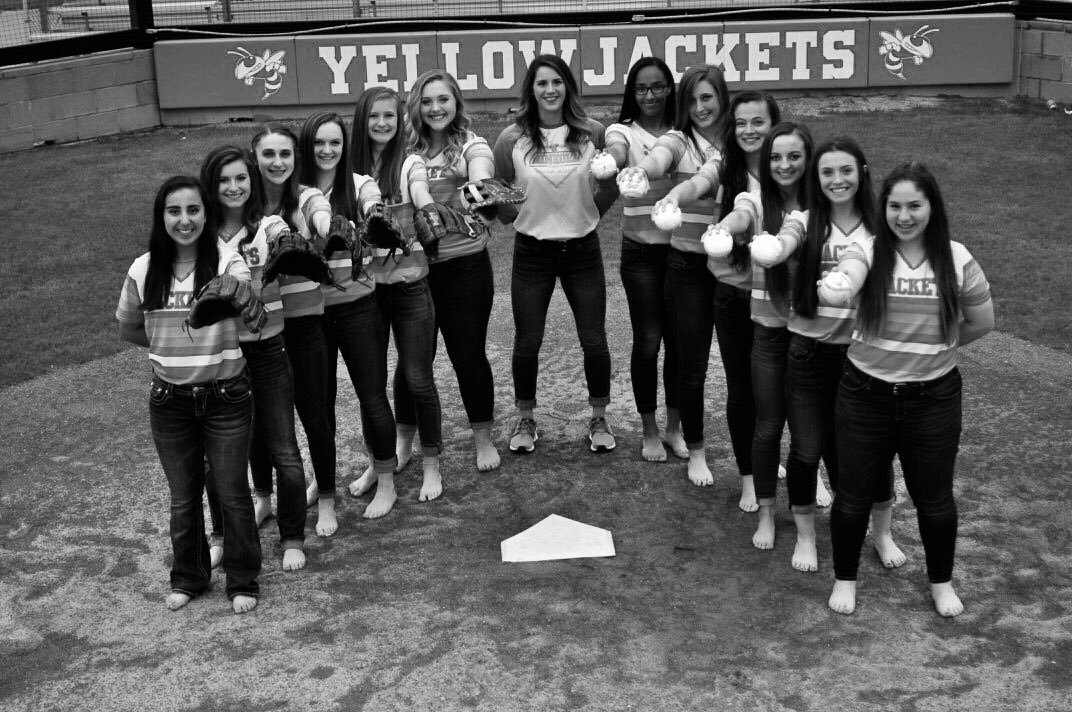 ambush191's tweet photo. I love these pics, but I love y’all more!💛⚾️❤️ #FLH #LJSB https://t.co/j1wWkfuiZT