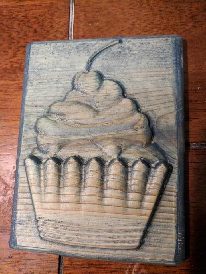 bobscnc's tweet image. Customer Showcase Monday.  Meet Clint, he uses his E3 CNC Router for 3D engraving as well as other projects.  he as some wonderful pieces! #unleashedcreativity #e3cncrouter #makersgonnamake #woodworking #3dengraving #cncprojects