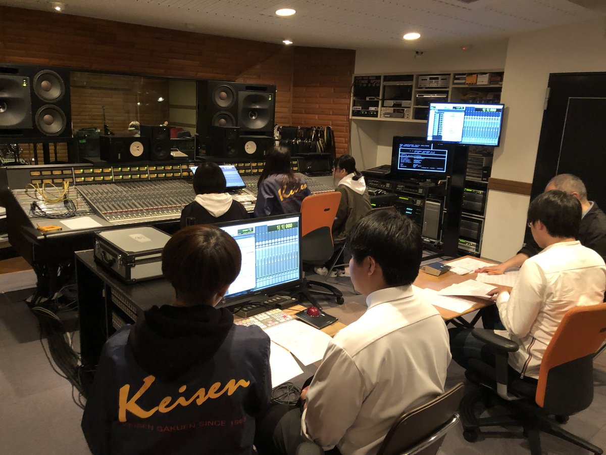 経専音楽放送芸術専門学校 Keisen音楽 4 21オープンキャンパス Pickupメニュー 午前 レコーディングエンジニア体験 午後はアニメに関わる仕事に興味のある方必見 Maエンジニア体験 アニメの効果音やアフレコに挑戦 初めて参加される方でも優しさ
