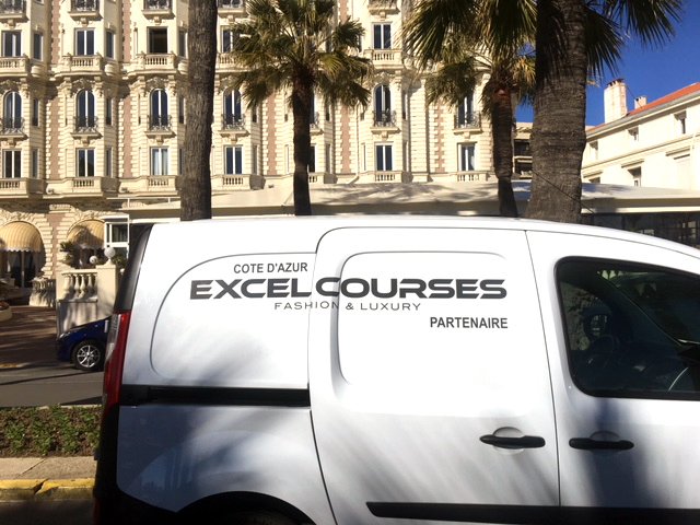excelcoursiers's tweet image. #EXCELCOURSES, le coursier du luxe à Paris depuis 2005, est désormais à votre service sur @villecannes et toute la Côte d&apos;Azur. Nous assurons les transports quotidiens de vos ressources précieuses ainsi que la logistique de vos événements Mode et Luxe. #nouveau