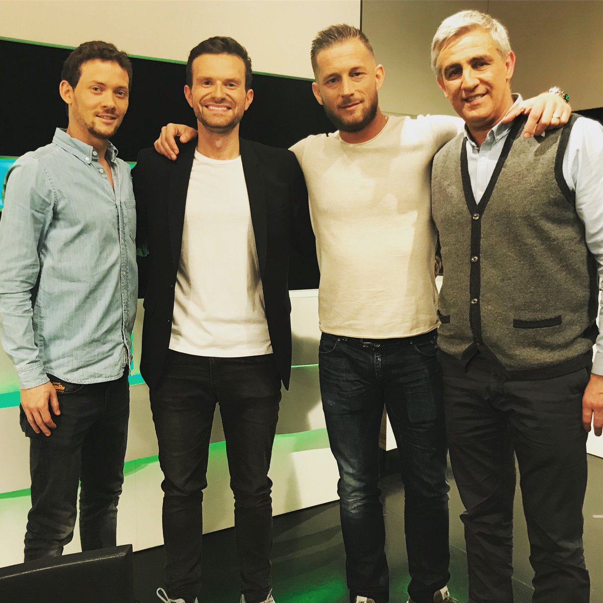 P_A_Matton's tweet photo. Émission spéciale consacrée au @OfficialRWDM ce soir dès 18h40 sur @BX1Officiel @BX1_Actu #RWDM https://t.co/H3inb3gurb