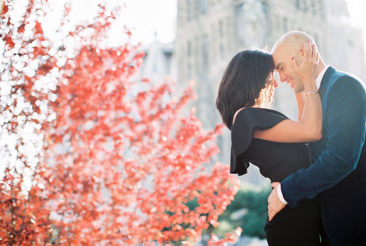 En_Route_Photo's tweet photo. Sagrada Familia Engagement Session | Natalia &amp; David https://t.co/Bvv0KnSqRE https://t.co/ewGtsuEmwi