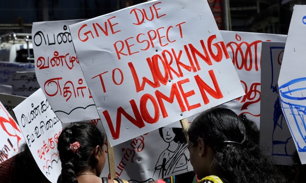 Bakamoonolk's tweet photo. Recruiters Order Sri Lankan Women to Take Birth Control Before Working in Gulf #BakNews
#lka #SriLanka #ViolenceAgainstWomen #BirthControl #SRHR #SexualHealth #MigrantWorkers #WorkingWomen #FemaleLabour
Read More: https://t.co/BEVBN2qvZ6 https://t.co/KAPPokulpU