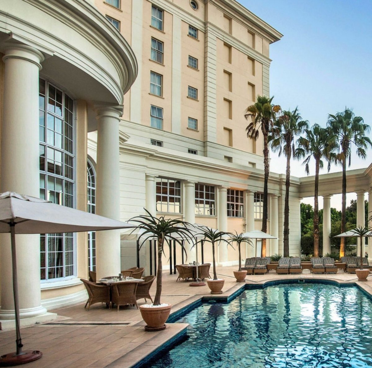 wca_2018's tweet photo. Your choice of world class hotels in the heart of #CapeTown. All of them conveniently located a few minutes away from our congress venue, @CTICC_Official. Book via our registration portal and enjoy the #WCA2018 congress delegate special rate: https://t.co/bswSn2BrU2 #audpeeps https://t.co/vEdc3ng1JF