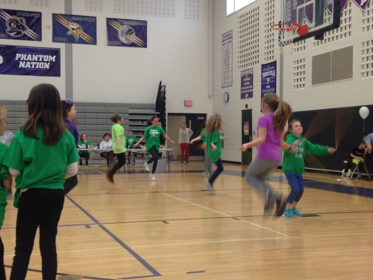 We had such a great time at PASD's Fit Kids Fest on Saturday! We taught kids how to build a healthy plate and gave parents examples of healthy packed lunches 🍎🥕🥗
