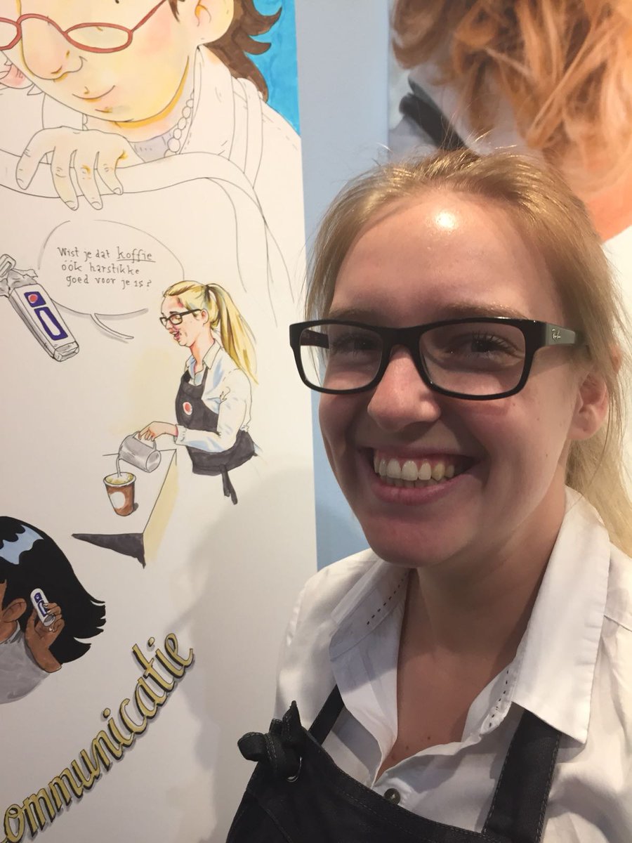 Niet alleen een super lekker kopje koffie van @GoslingCoffee op de stand van #StarSHL, maar ook live tekenkunsten van <a href="/wandverslag/">Wandverslag</a> ! Hoe gaaf is dat!