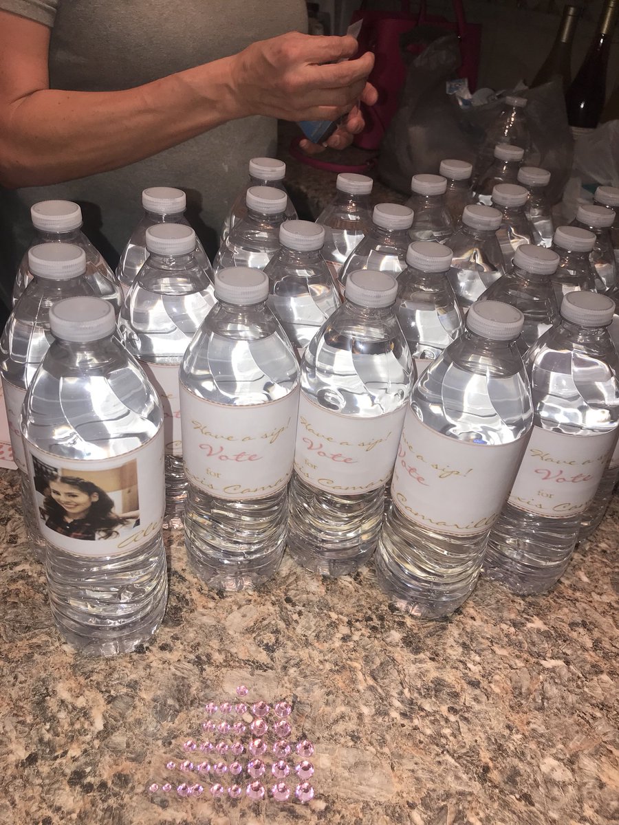 CamarilloLexie's tweet photo. Hit up me, @idaniaarce1 @joannatorres @Arelygambino_ for some goodies before they’re gone!💕💕💕💕 #voteforlex https://t.co/4sdcKndSBt