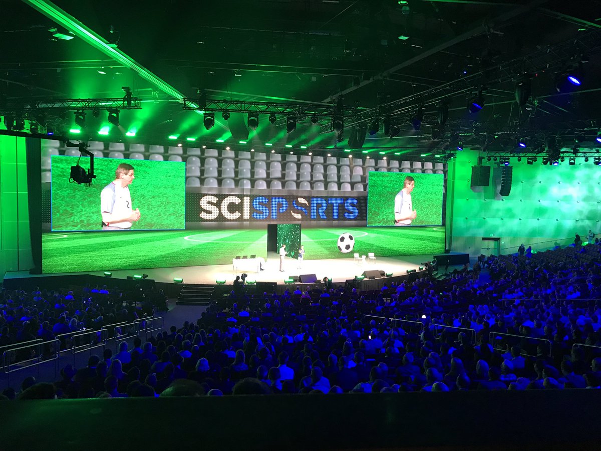 KITT_GIRL's tweet image. Morning tech Sessions at #sasgf #sasnerd #sas