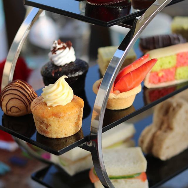 geraldsarmiento's tweet photo. Sweet or Savory? Why choose when you can have both? @thecircleqatar 's Afternoon Tea offers an assortment of sweet and savory bites and your choice of coffee, tea, or mocktail. Have you tried it yet?
.
https://t.co/b6Fsi8suqS
.
#tea #afternoontea #highte… https://t.co/aeJhzKSRXZ https://t.co/2gslJy4rud