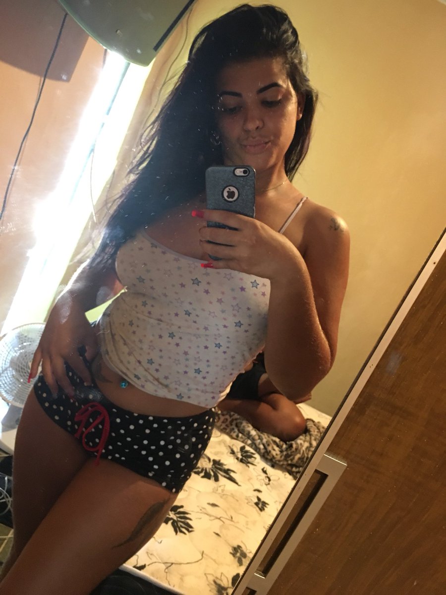 darlyane19's tweet photo. #Feinhaaaa #mermo 😏😍 bom dia 😃 https://t.co/GNaFPSA5Y5