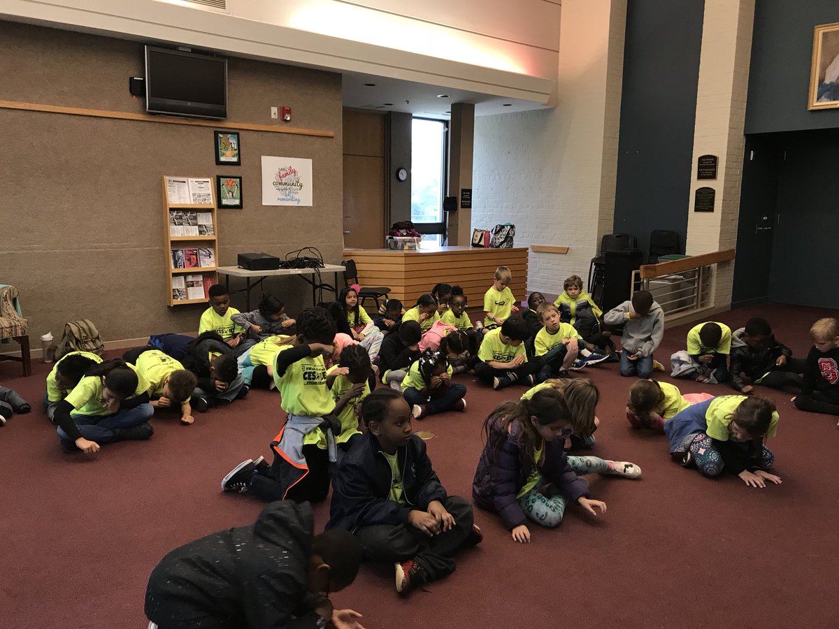 BrunkersBunker's tweet photo. Having a blast learning Theater vocabulary and acting skills to help develop our reading fluency! @RLT1936 @ClassensClass @BrierCreekES #FieldTripFun #Acting #StoryTelling https://t.co/yer03c1qhU