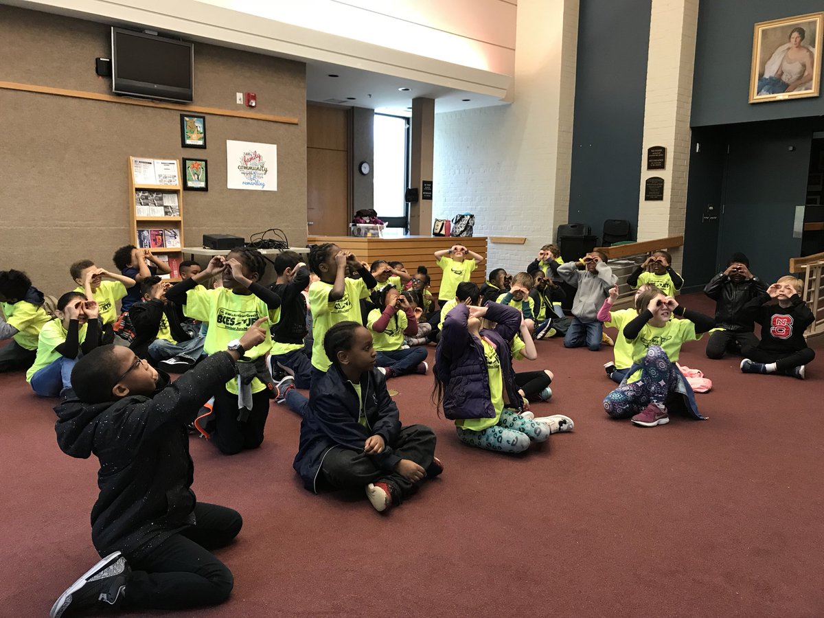 BrunkersBunker's tweet photo. Having a blast learning Theater vocabulary and acting skills to help develop our reading fluency! @RLT1936 @ClassensClass @BrierCreekES #FieldTripFun #Acting #StoryTelling https://t.co/yer03c1qhU