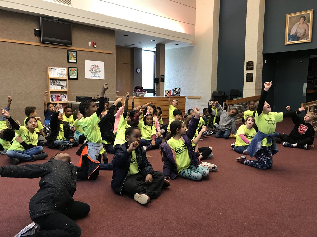 BrunkersBunker's tweet photo. Having a blast learning Theater vocabulary and acting skills to help develop our reading fluency! @RLT1936 @ClassensClass @BrierCreekES #FieldTripFun #Acting #StoryTelling https://t.co/yer03c1qhU
