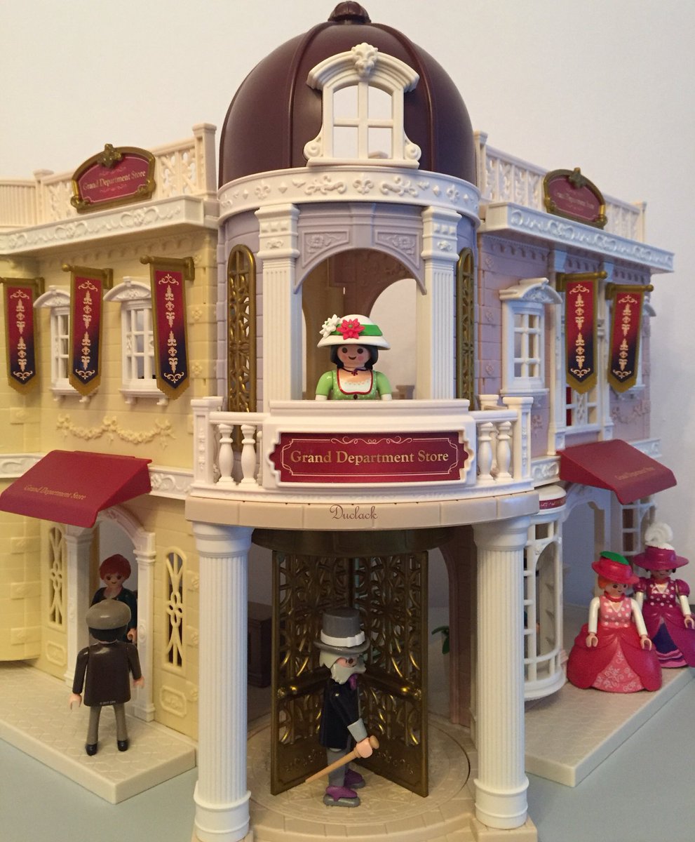 playmobil sylvanian families