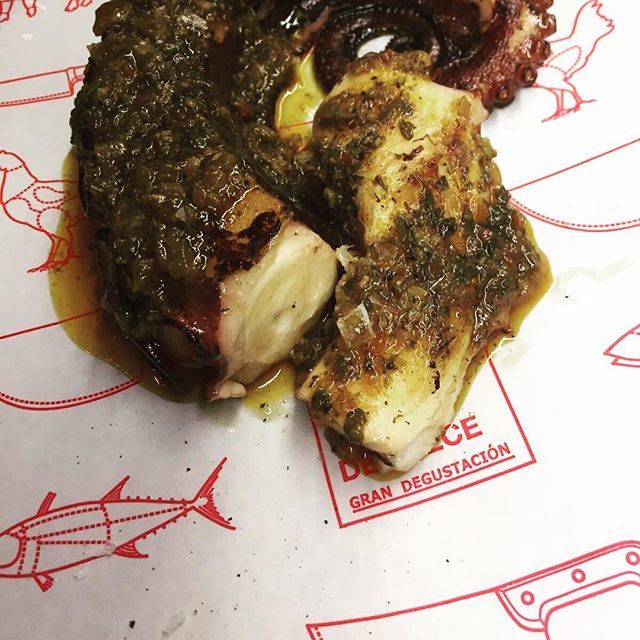 Hay ese pulpo con chimichurri de la @saladedespiece... se me aparece en sueños con raciones extra 😴 ift.tt/2IFkEQM