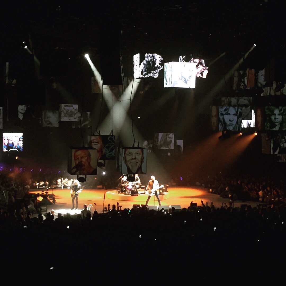 StarrsGlamGirl's tweet photo. Awesome show! Thank you @Metallica #WorldWiredTour https://t.co/URPBlGfBgo