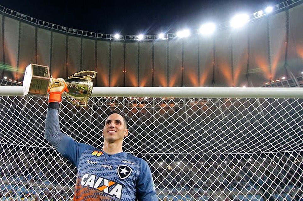 Um gigante!  🏆 

📷 Vitor Silva / SS Press / BFR