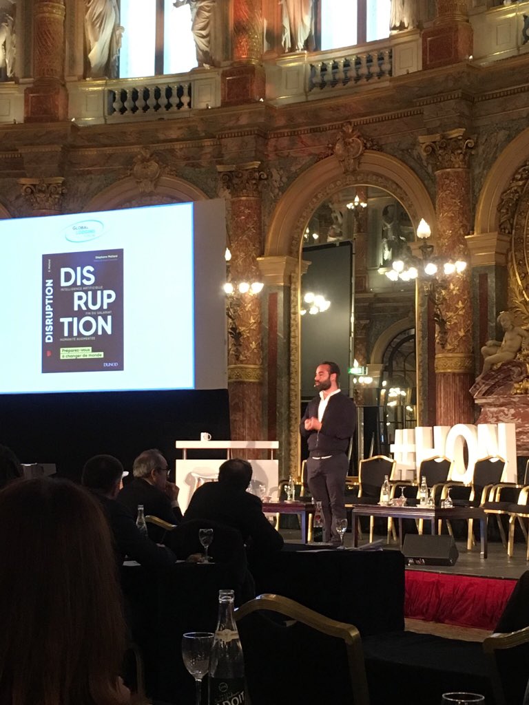SophieAudubert's tweet photo. Se préparer à changer de monde ? Apprendre aux machines à dépasser les capacités humaines #IAfirst #GLF18 avec Stéphane Maillard. https://t.co/1RB7jIfVO6