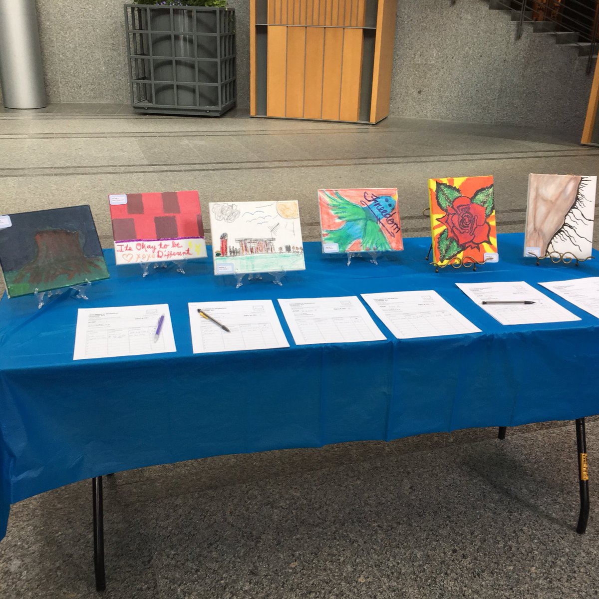 HomelessinKW's tweet photo. 🎨All winners from the silent auction will be contacted this evening to arrange drop off times for the art you have purchased! 🎨

Thank you again for all the support, we couldn’t have done this event without you! https://t.co/axs0RzYtdi