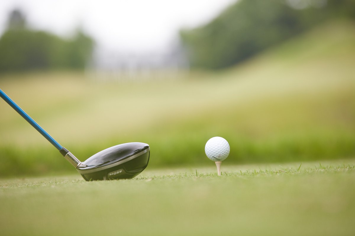 Discover_SC's tweet photo. Golf lovers rejoice! Not only does the @RBC_Heritage begin today, but the SC Golf Ratings Panel named its Top 50 Courses. Find the list here: https://t.co/GLlvDJ3lVs #DiscoverSC https://t.co/9ijutakRps