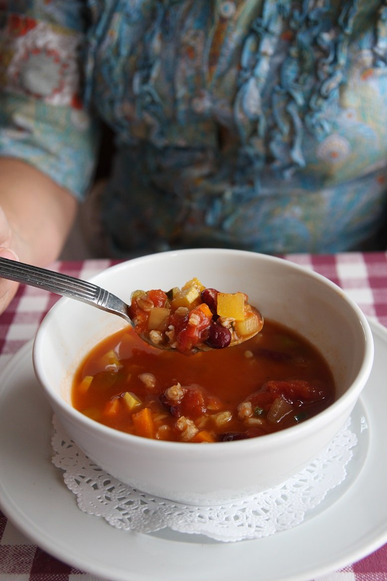 DAmico_cafe's tweet photo. Warm up with a bowl of #Minestrone while you decide on your entree - it's chilly outside! #houston #damicoshouston #italiancuisine #italian #ricevillage https://t.co/VdQAnZ5LV3