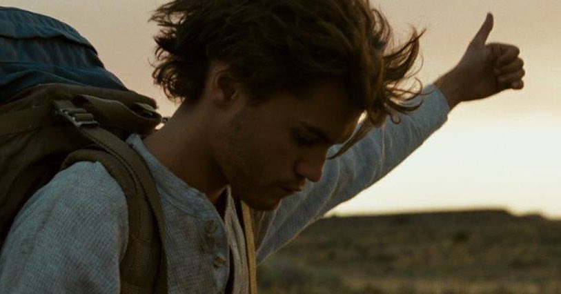 "Yalnızca çok uzağa gitme riskini göze alanlar yaşamda nereye kadar gidebileceklerini öğrenebilirler."

Into The Wild